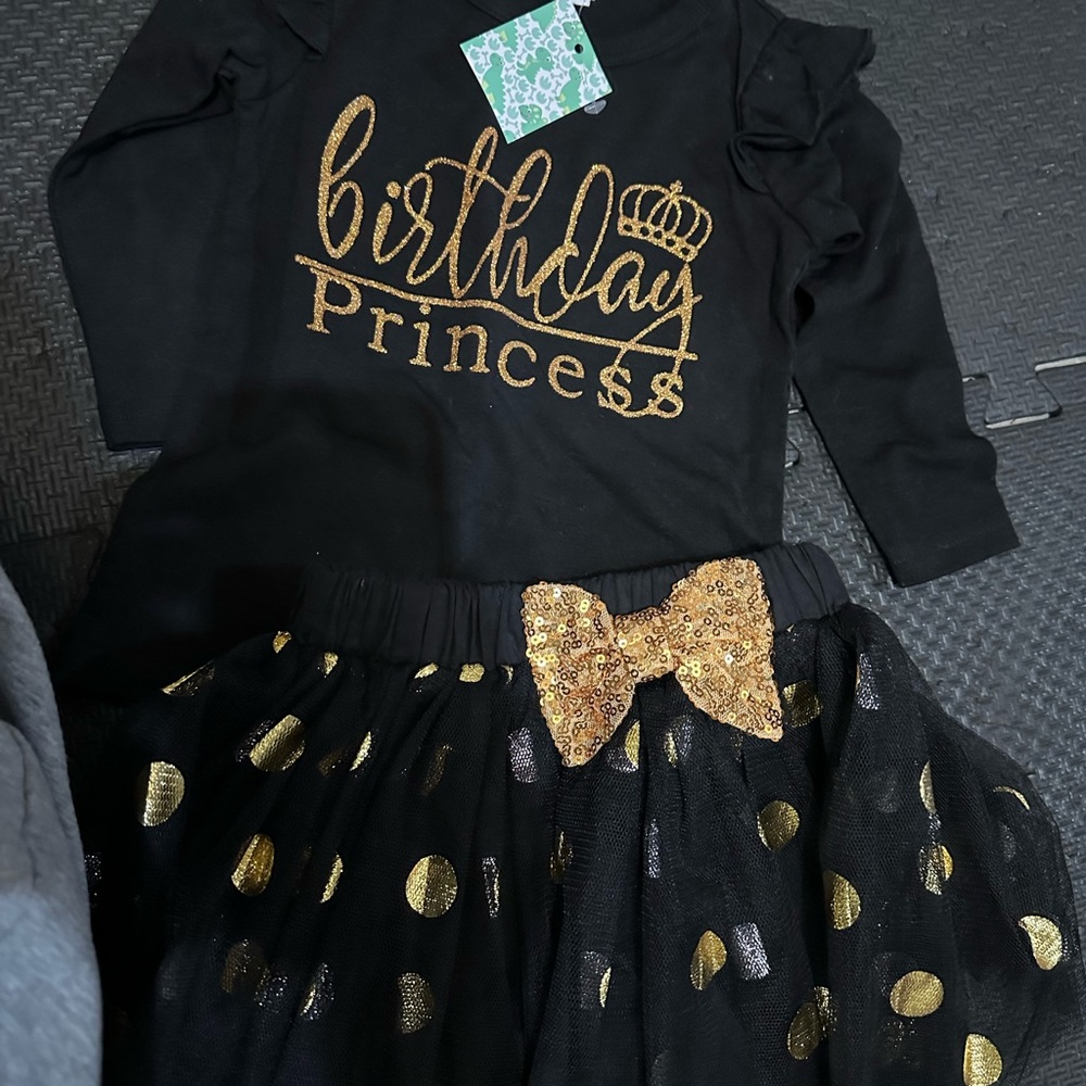 1 year old birthday outfit, size 12-18 months